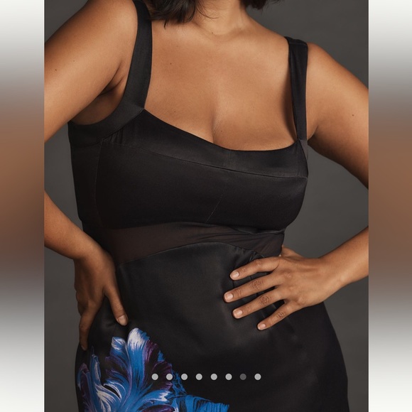 Anthropologie Black Dress with Flower Motif Size 24 - Picture 4 of 6